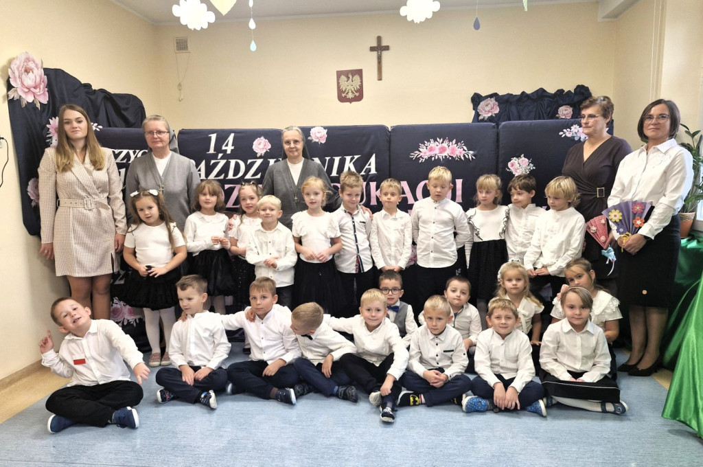 Dzień Nauczyciela w Przedszkolu w Grabowie