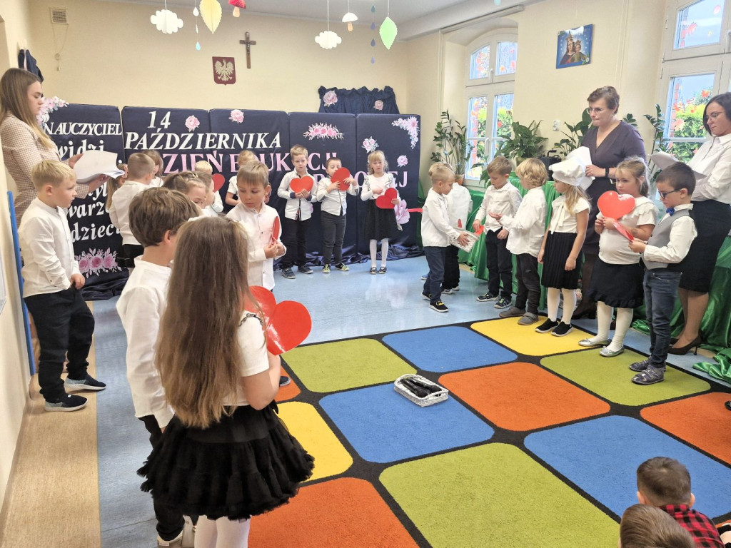 Dzień Nauczyciela w Przedszkolu w Grabowie