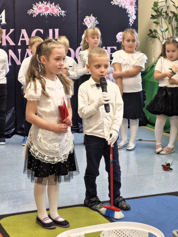Dzień Nauczyciela w Przedszkolu w Grabowie