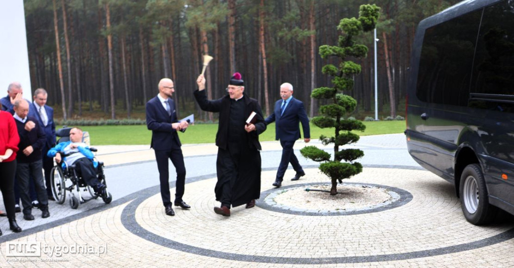 Nowy samochód dla WTZ w Kuźnicy Grab.