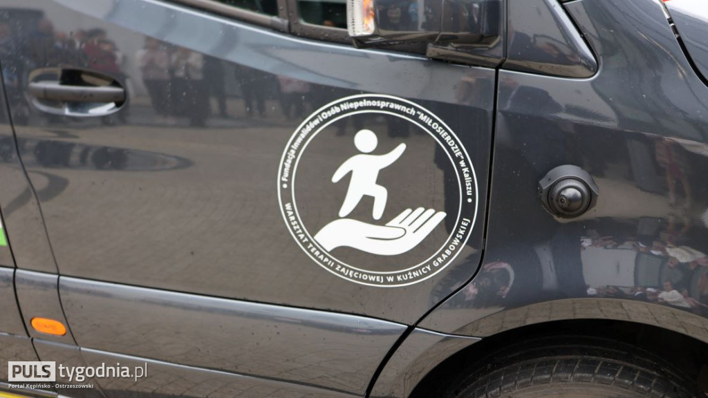 Nowy samochód dla WTZ w Kuźnicy Grab.