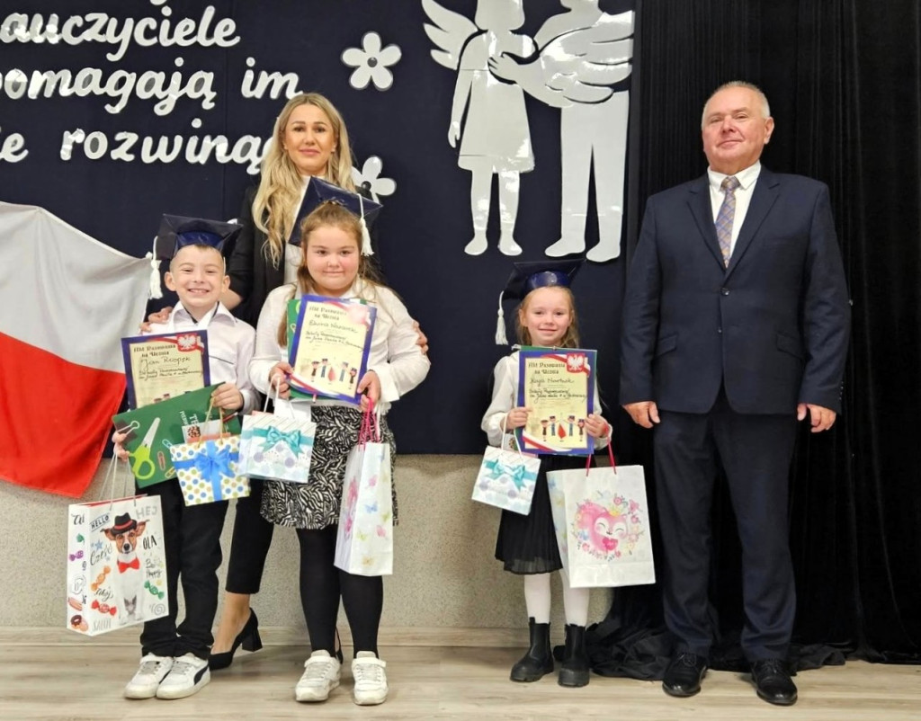 Dzień Edukacji Narodowej w szkole w Bukownicy