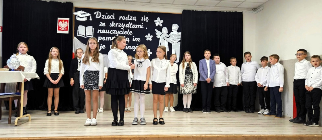Dzień Edukacji Narodowej w szkole w Bukownicy