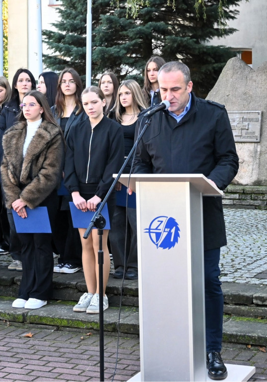 Na skwerze im. Zbyszka Szmaja odsłonięto tablicę