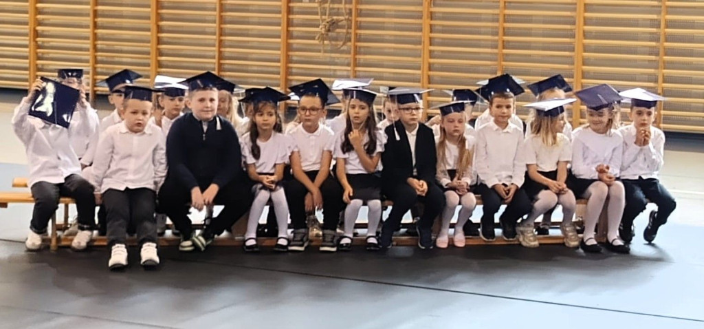 Ślubowanie pierwszoklasistów w Mikstacie