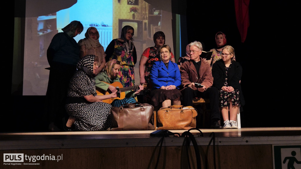 Wystawili spektakl ,,W cieniu wojen\'\'