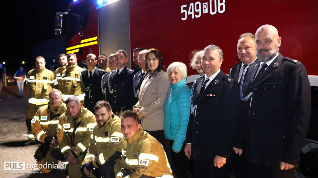 Powitali nowy wóz bojowy