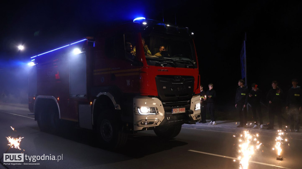 Powitali nowy wóz bojowy