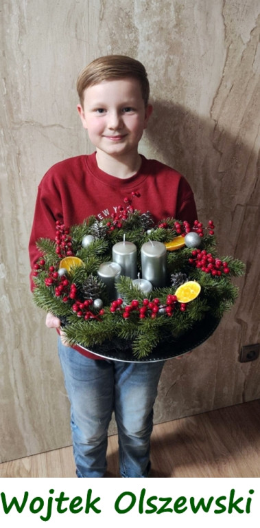 Przygotowali wieńce adwentowe