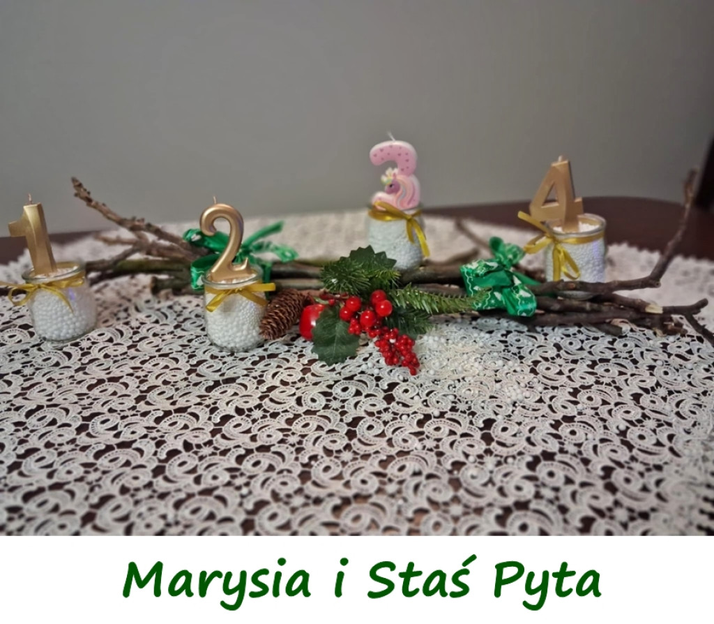 Przygotowali wieńce adwentowe