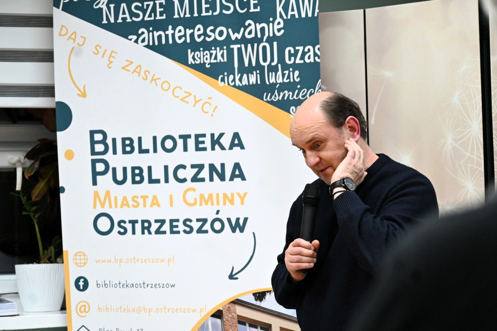 Adam Woronowicz w ostrzeszowskiej bibliotece