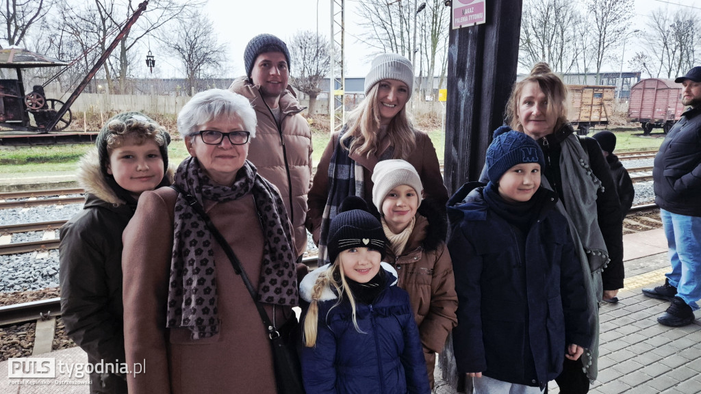 Historyczny pociąg wjechał na stację Ostrzeszów