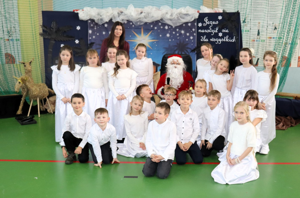 Jasełka w szkole w Kraszewicach