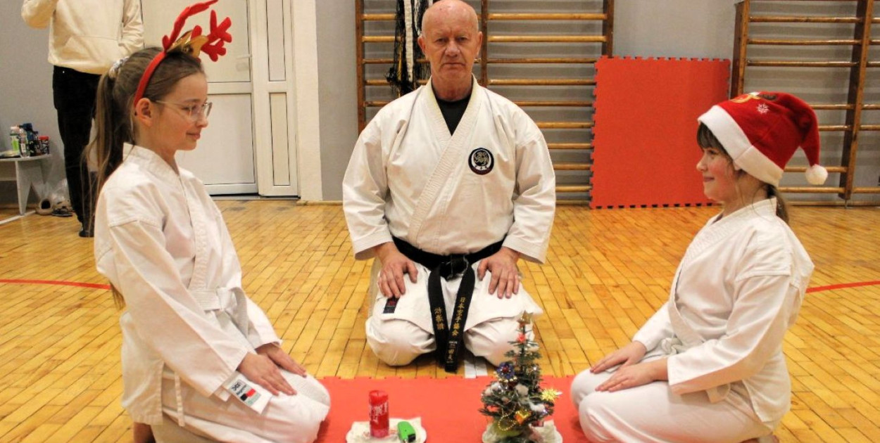 Wigilijny opłatek klubu UKS Hitotsu Ostrzeszów