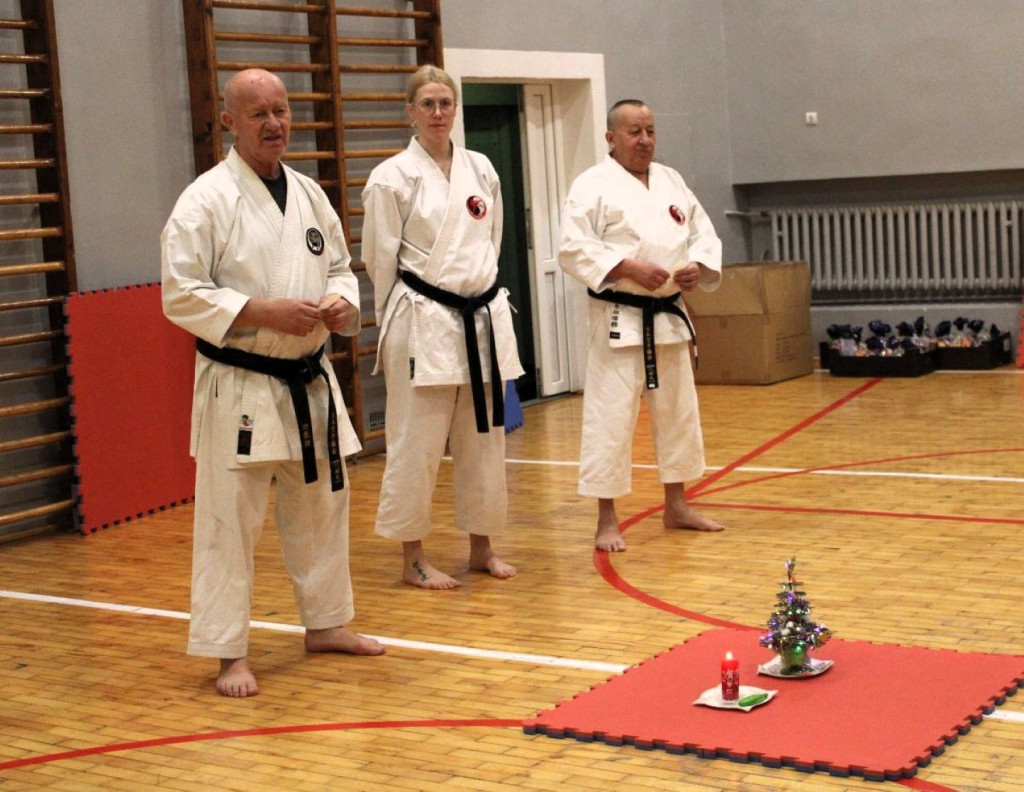 Wigilijny opłatek klubu UKS Hitotsu Ostrzeszów