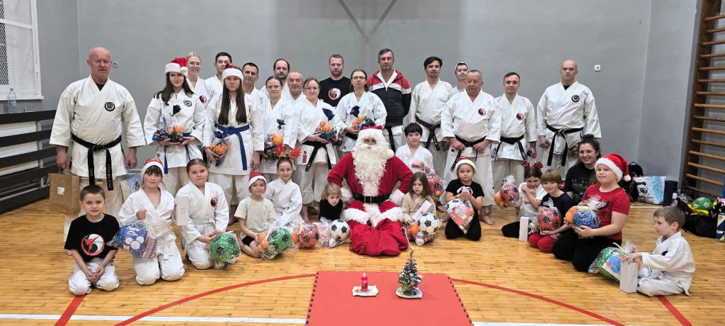 Wigilijny opłatek klubu UKS Hitotsu Ostrzeszów