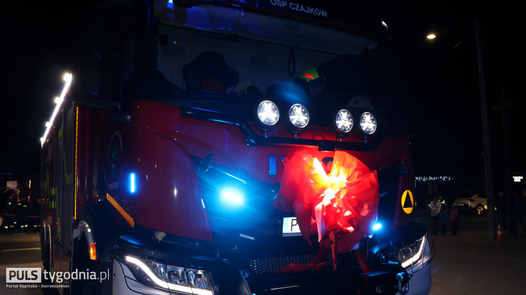 Nowy wóz dla strażaków z Czajkowa