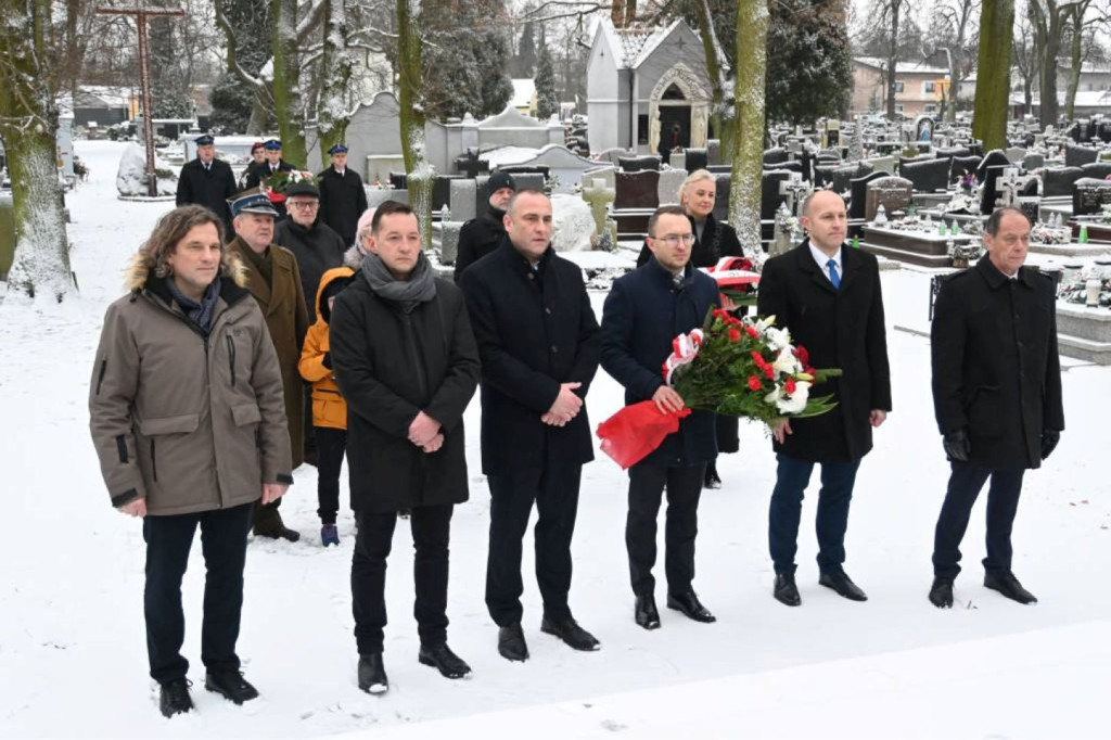 W hołdzie Powstańcom Wielkopolskim