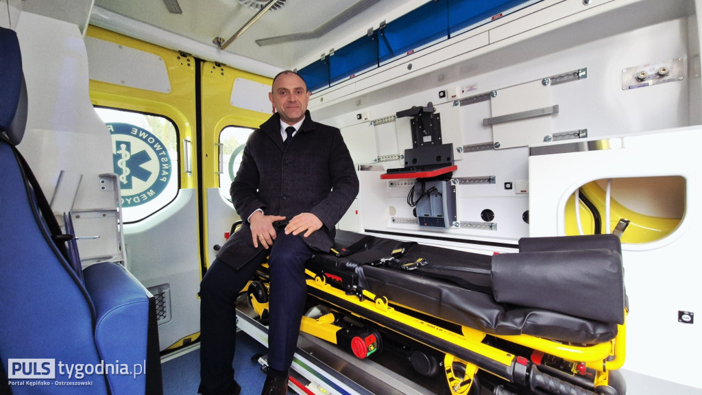 Nowa karetka i sprzęt dla Szpitala