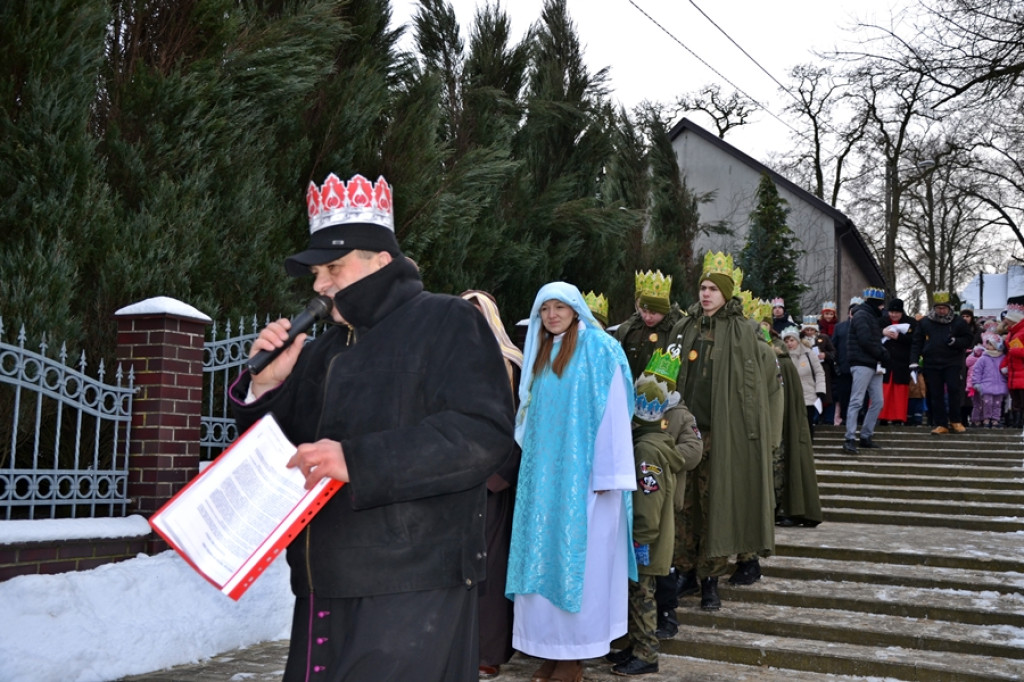 Orszak Królewski przeszedł ulicami Mikstatu