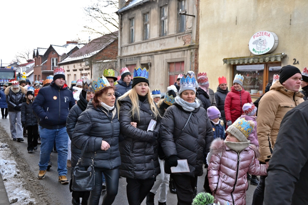 Orszak Królewski przeszedł ulicami Mikstatu