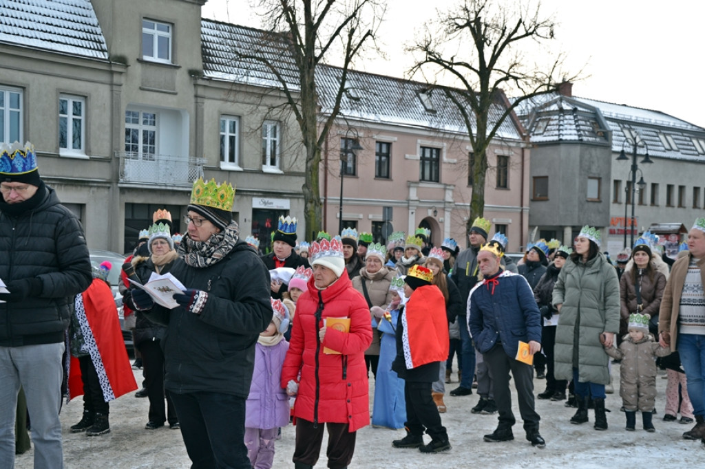 Orszak Królewski przeszedł ulicami Mikstatu