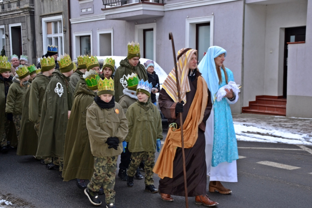 Orszak Królewski przeszedł ulicami Mikstatu