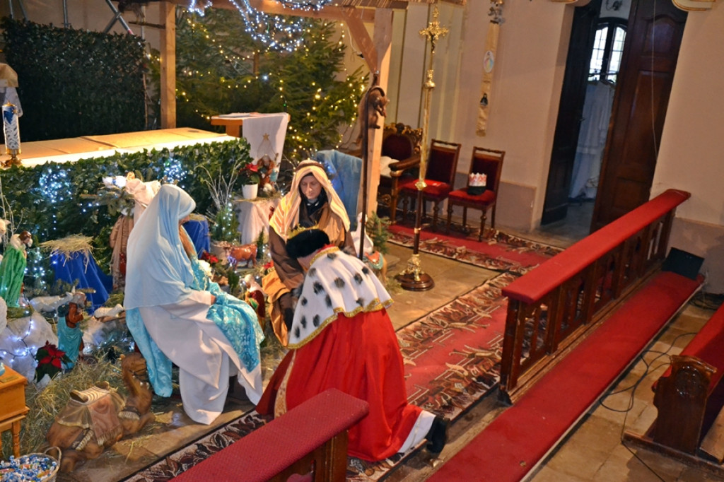 Orszak Królewski przeszedł ulicami Mikstatu