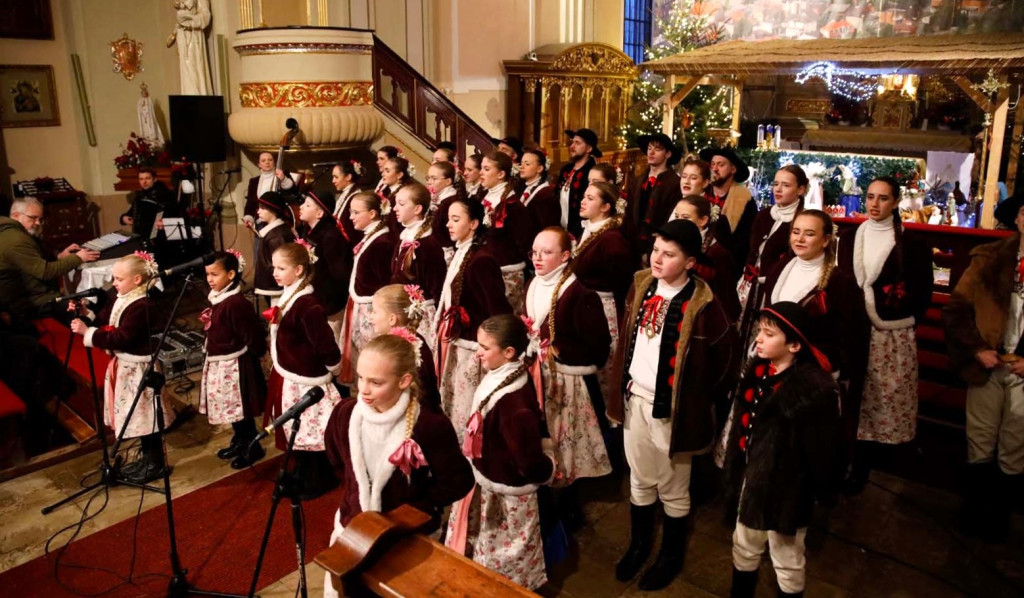 Zespół ,,Równica’’ koncertował w Mikstacie