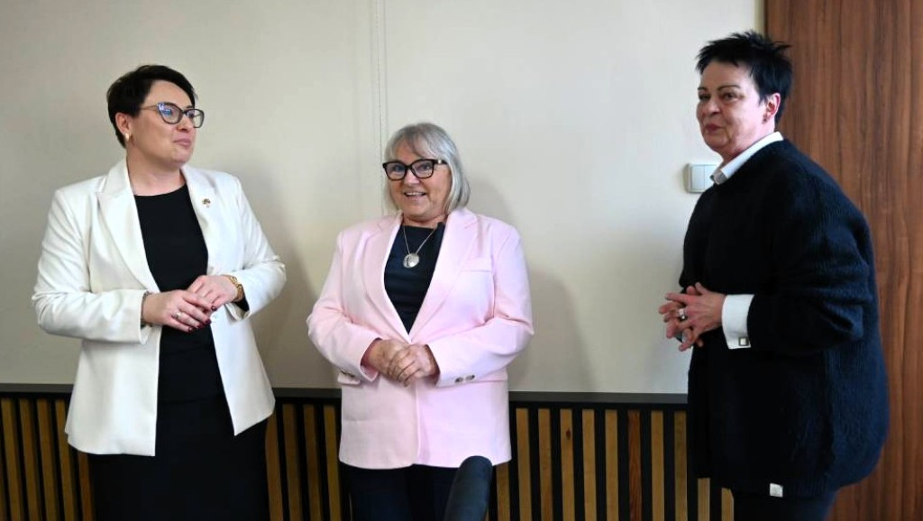 Winda w Powiatowym Centrum Pomocy Rodzinie