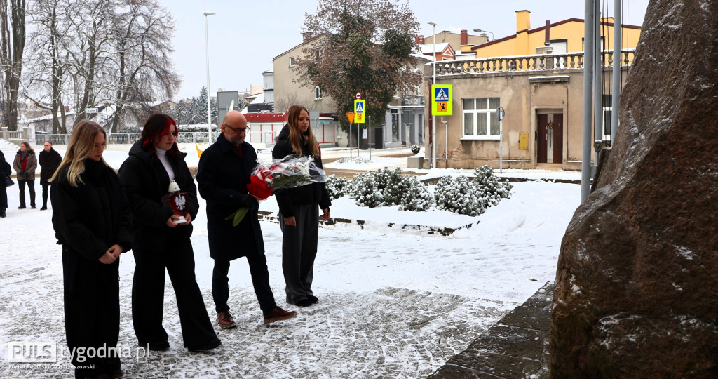 W hołdzie powstańcom wielkopolskim