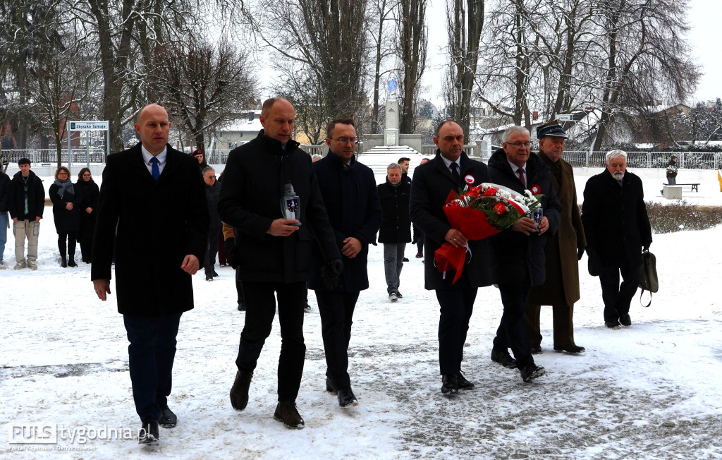 W hołdzie powstańcom wielkopolskim