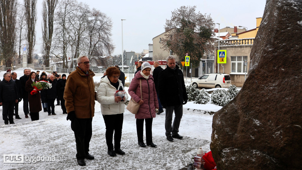 W hołdzie powstańcom wielkopolskim