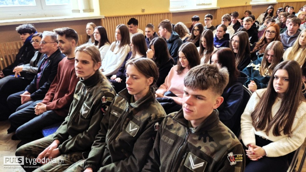 W hołdzie powstańcom wielkopolskim