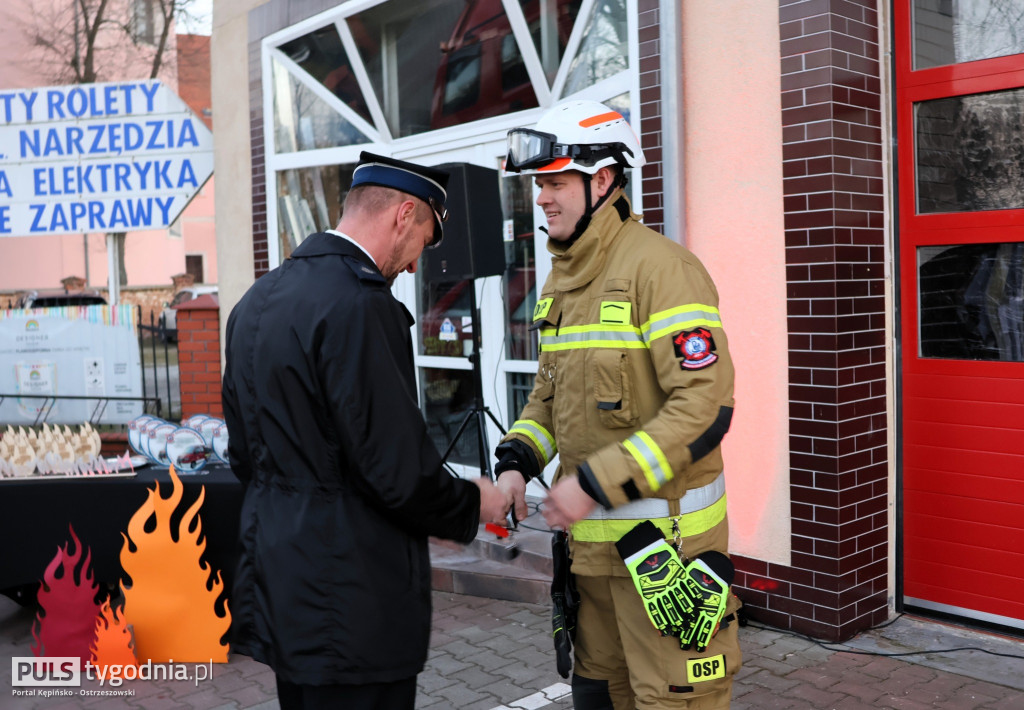 Nowe auto dla OSP Grabów nad Prosną