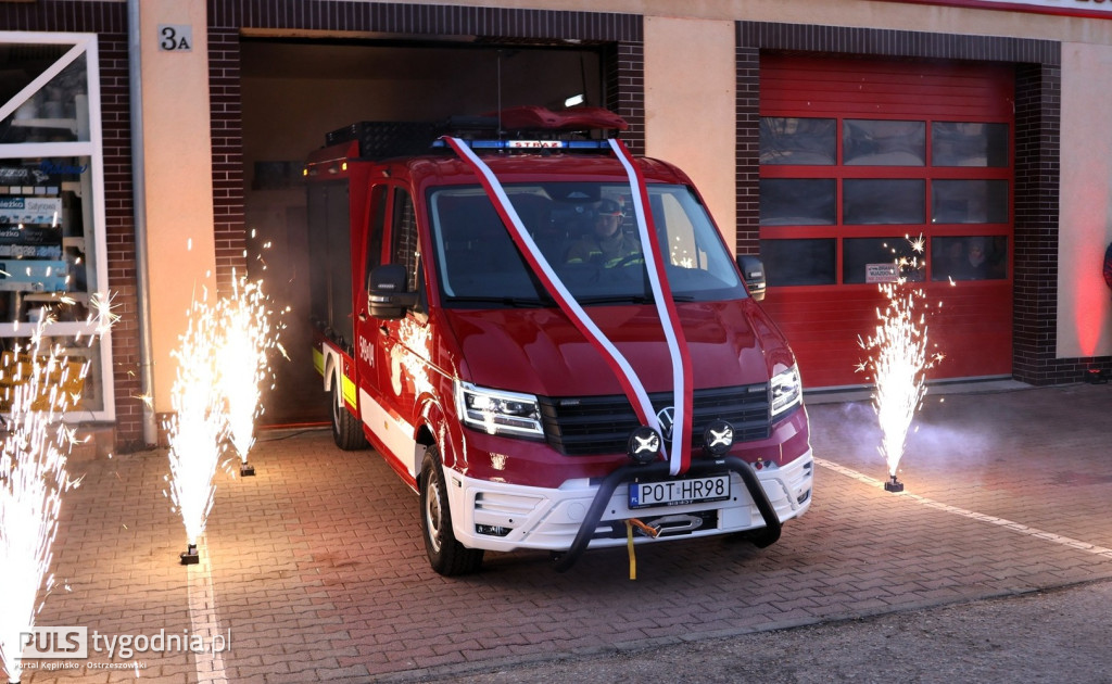 Nowe auto dla OSP Grabów nad Prosną
