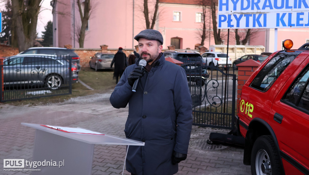 Nowe auto dla OSP Grabów nad Prosną