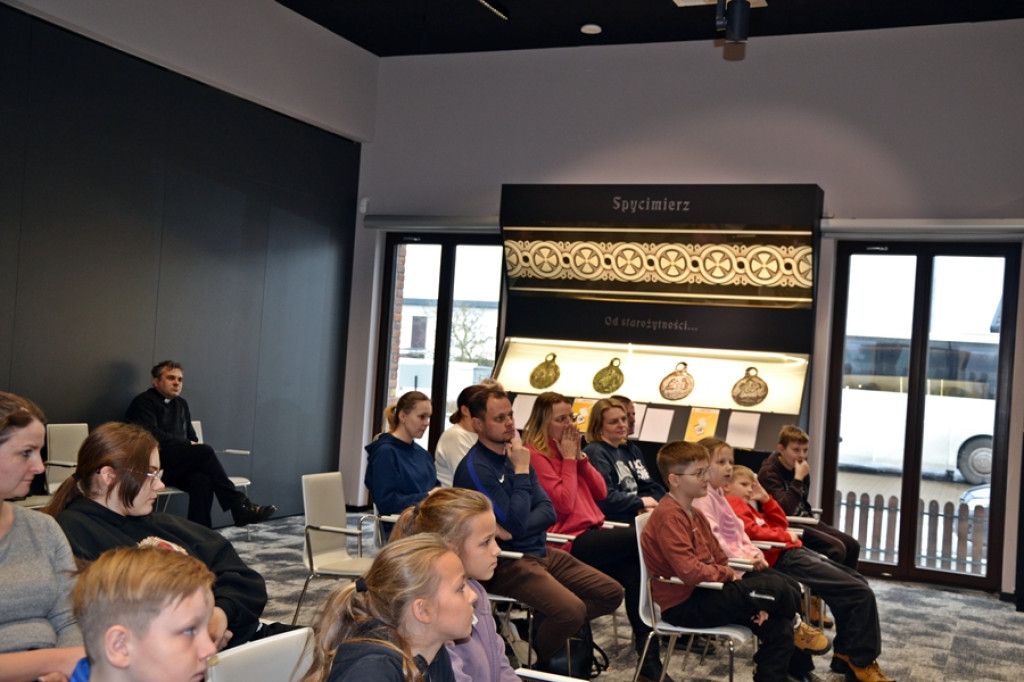 Mikstacka Szkoła św. Rocha na szlaku