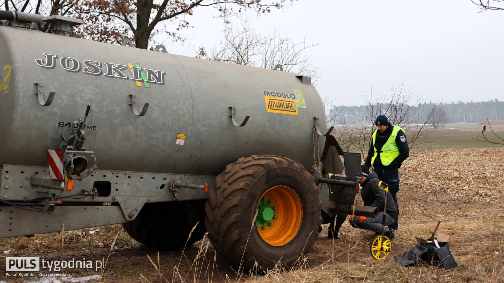 Pola skąpane we krwi