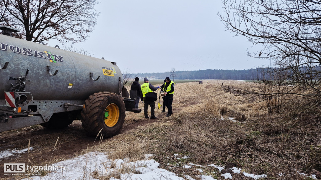 Pola skąpane we krwi