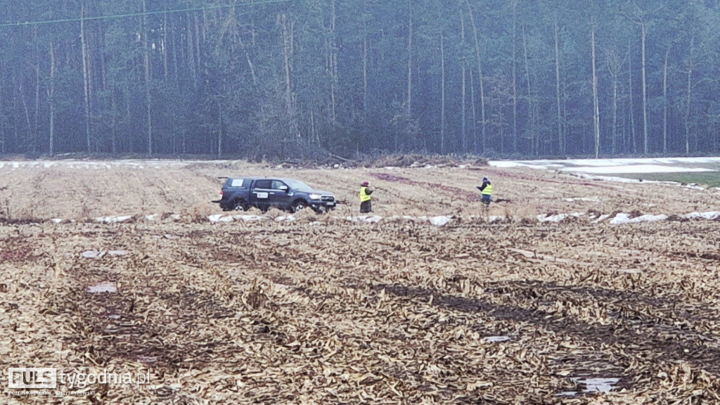 Pola skąpane we krwi