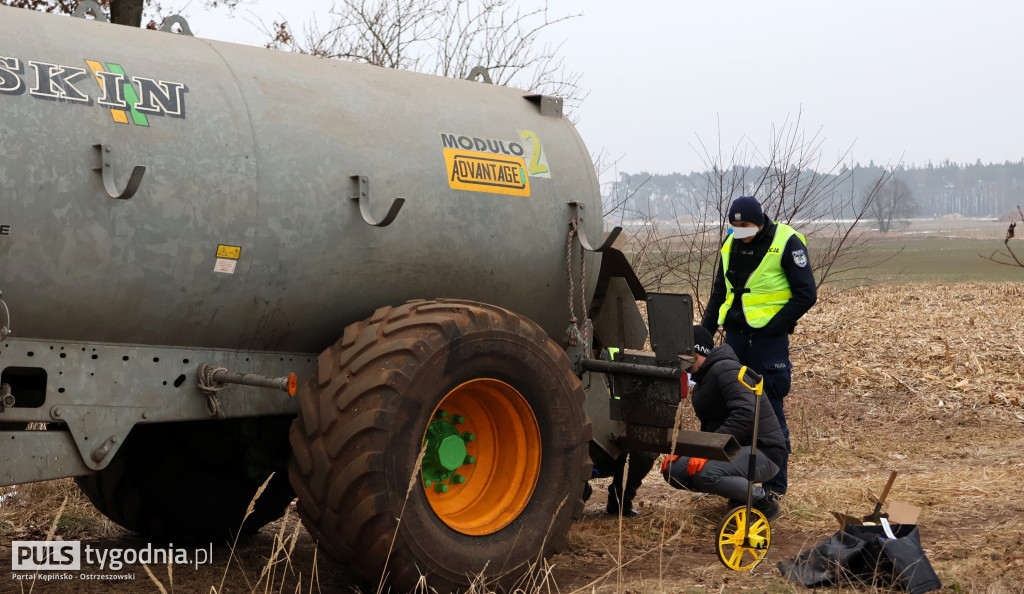 Pola skąpane we krwi