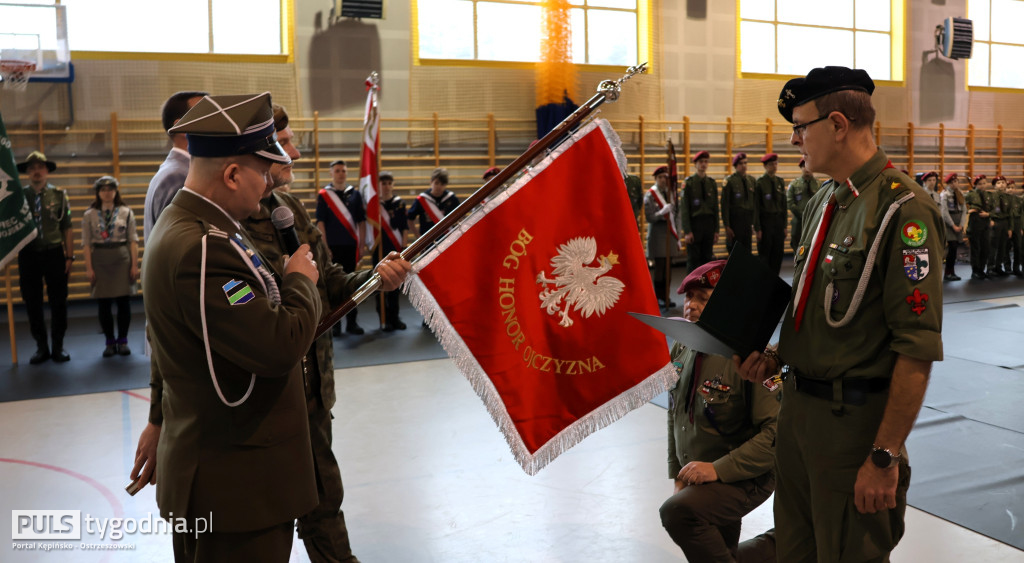 Harcerze z Mikstatu mają swój sztandar