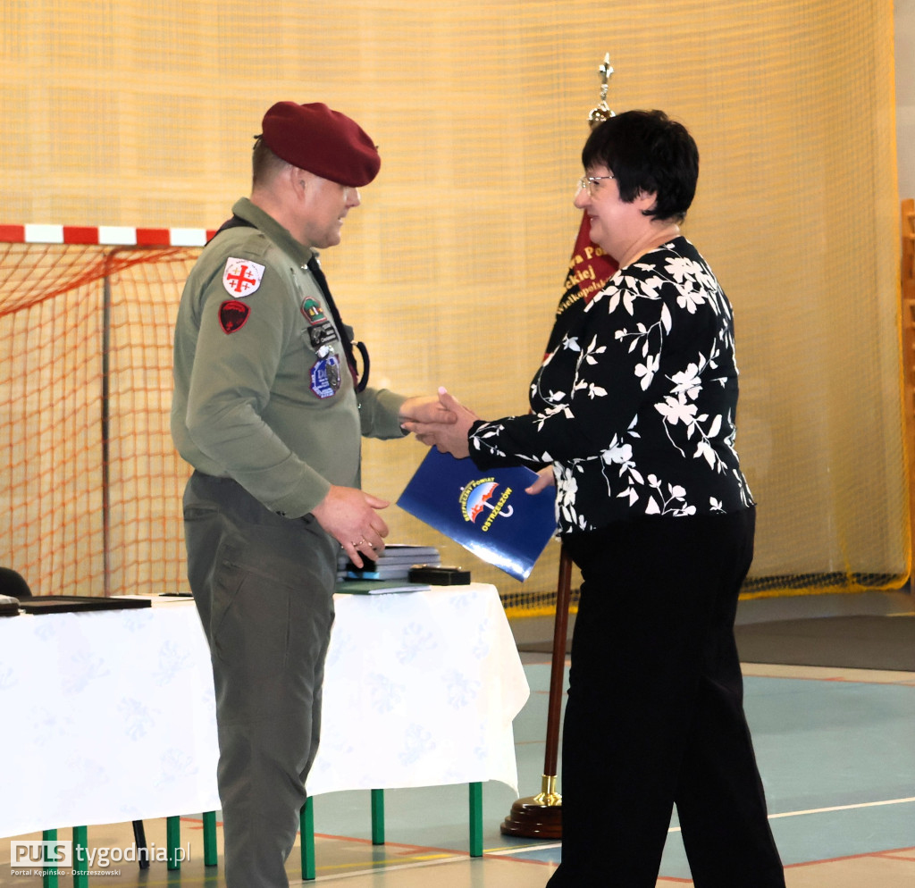 Harcerze z Mikstatu mają swój sztandar