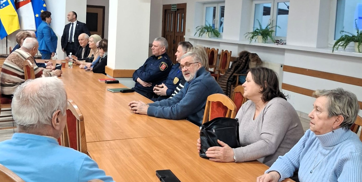 Bezpieczny Senior w Sieci i w Życiu