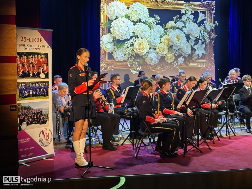 Miejska Orkiestra Dęta zagrała dla wszystkich Pań