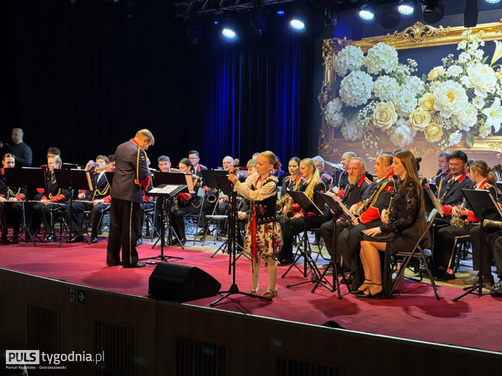 Miejska Orkiestra Dęta zagrała dla wszystkich Pań