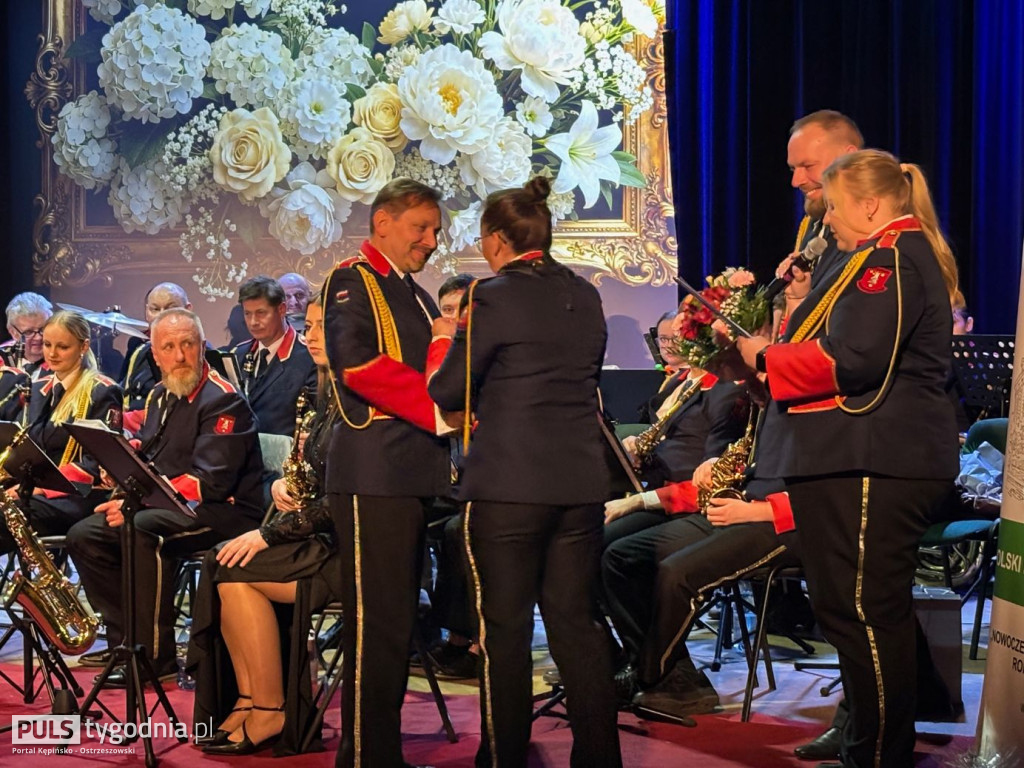 Miejska Orkiestra Dęta zagrała dla wszystkich Pań