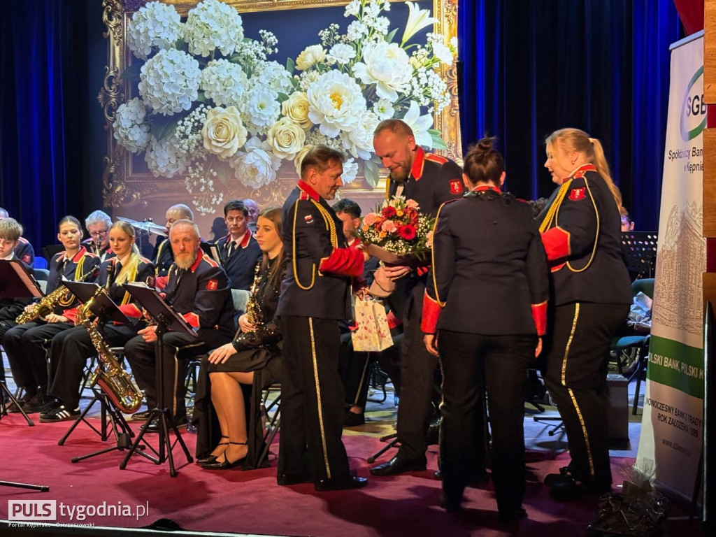 Miejska Orkiestra Dęta zagrała dla wszystkich Pań