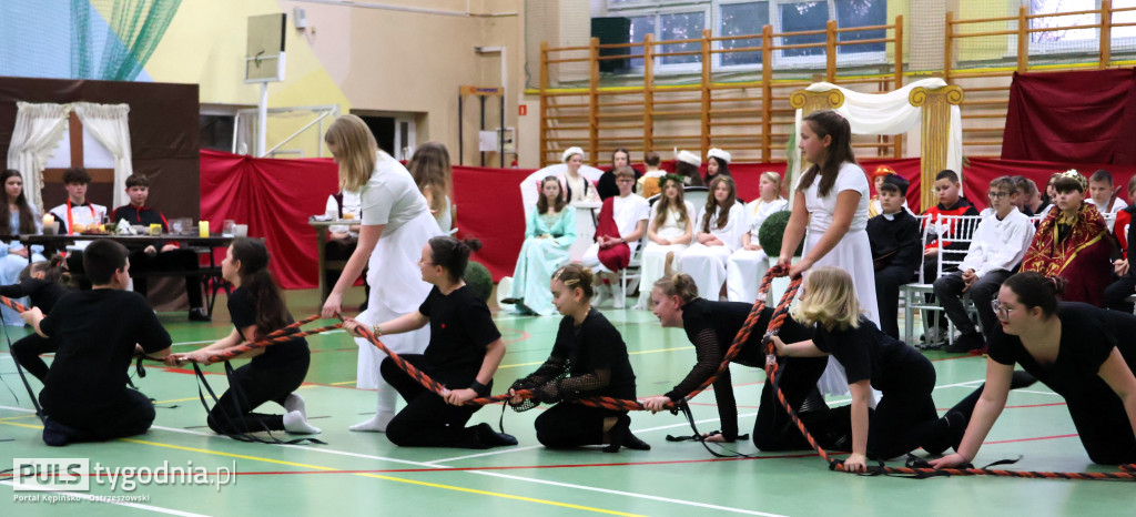 KRASZEWICE: Z Sienkiewiczem przez karty powieści